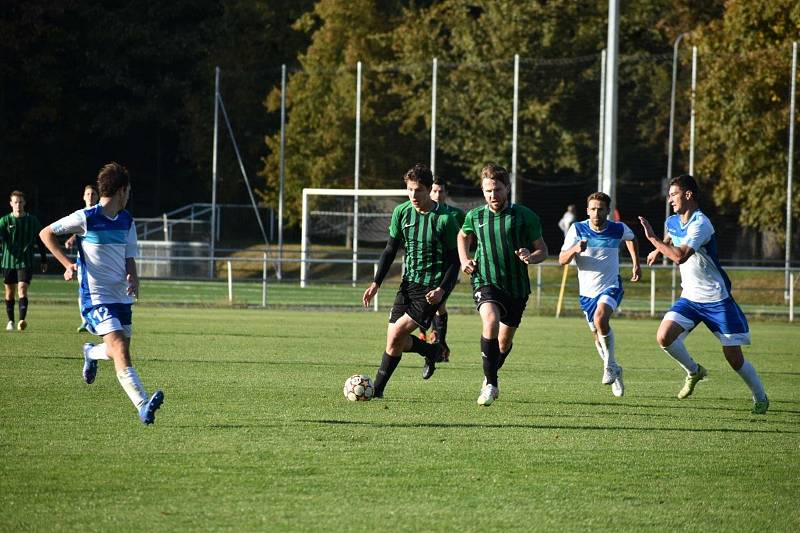 FC Rokycany (zelení) - FK Hvězda Cheb 2:1 (0:0).