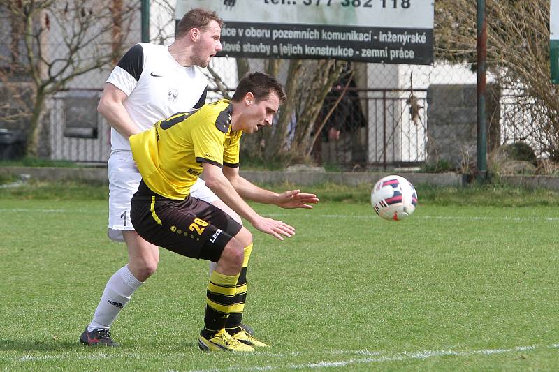 Ve šlágru 18. kola si to v sobotu mezi sebou rozdali fotbalisté Lhoty a Přeštic