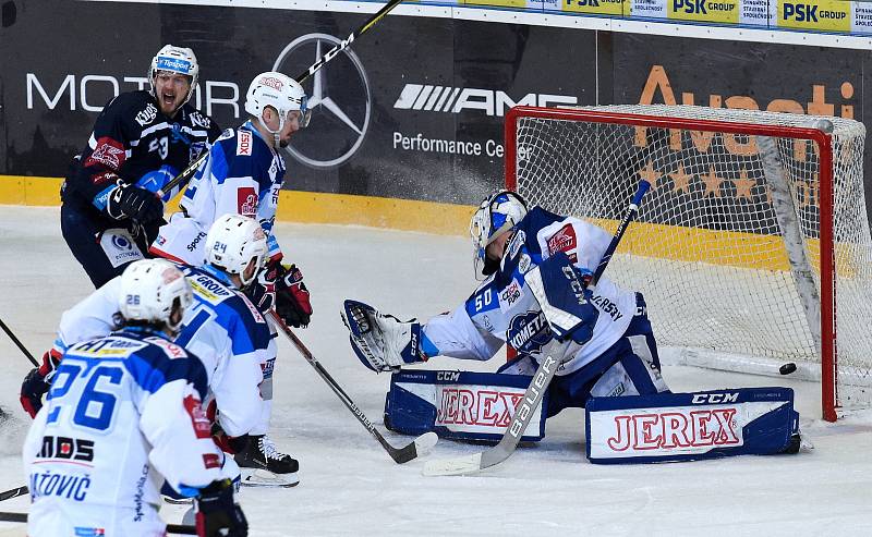 V pátečním zápase 28. kola extraligy prohráli hokejisté Plzně s Brnem těsně 2:3.