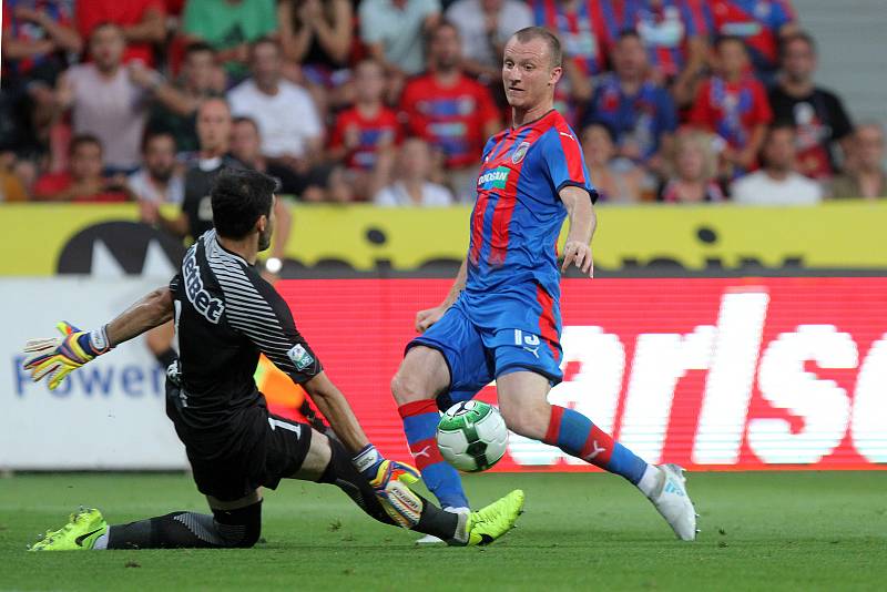 Utkání třetího předkola Ligy mistrů mezi Viktorií Plzeň a FC Sport Bukurešť skončilo 1:4.