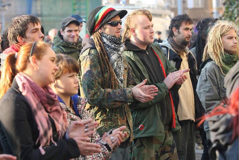 Pochod nespokojenosti organizovaný anarchisty