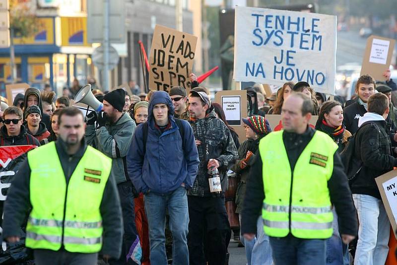 Pochod nespokojenosti organizovaný anarchisty