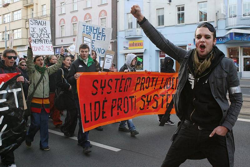 Pochod nespokojenosti organizovaný anarchisty