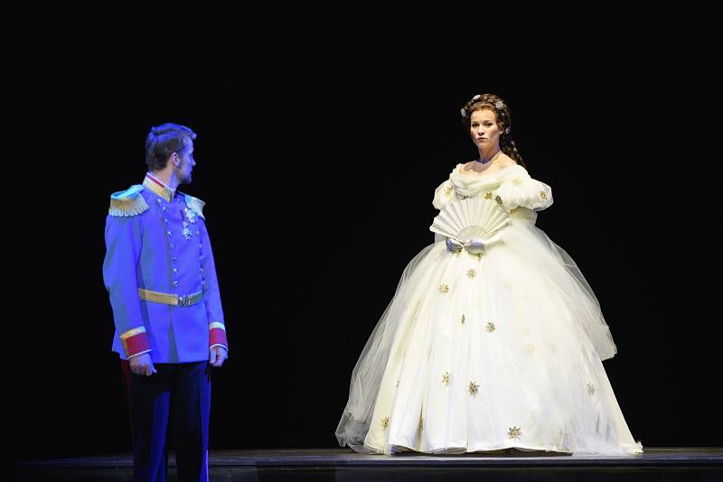 Jedinečná Elisabeth míří v české premiéře na jeviště plzeňského Nového divadla.