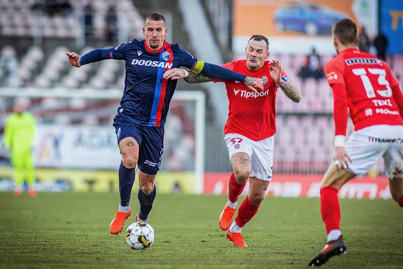 Fotbalisté Viktorie Plzeň urvali v Brně cenné vítězství nad Zbrojovkou (3:1).