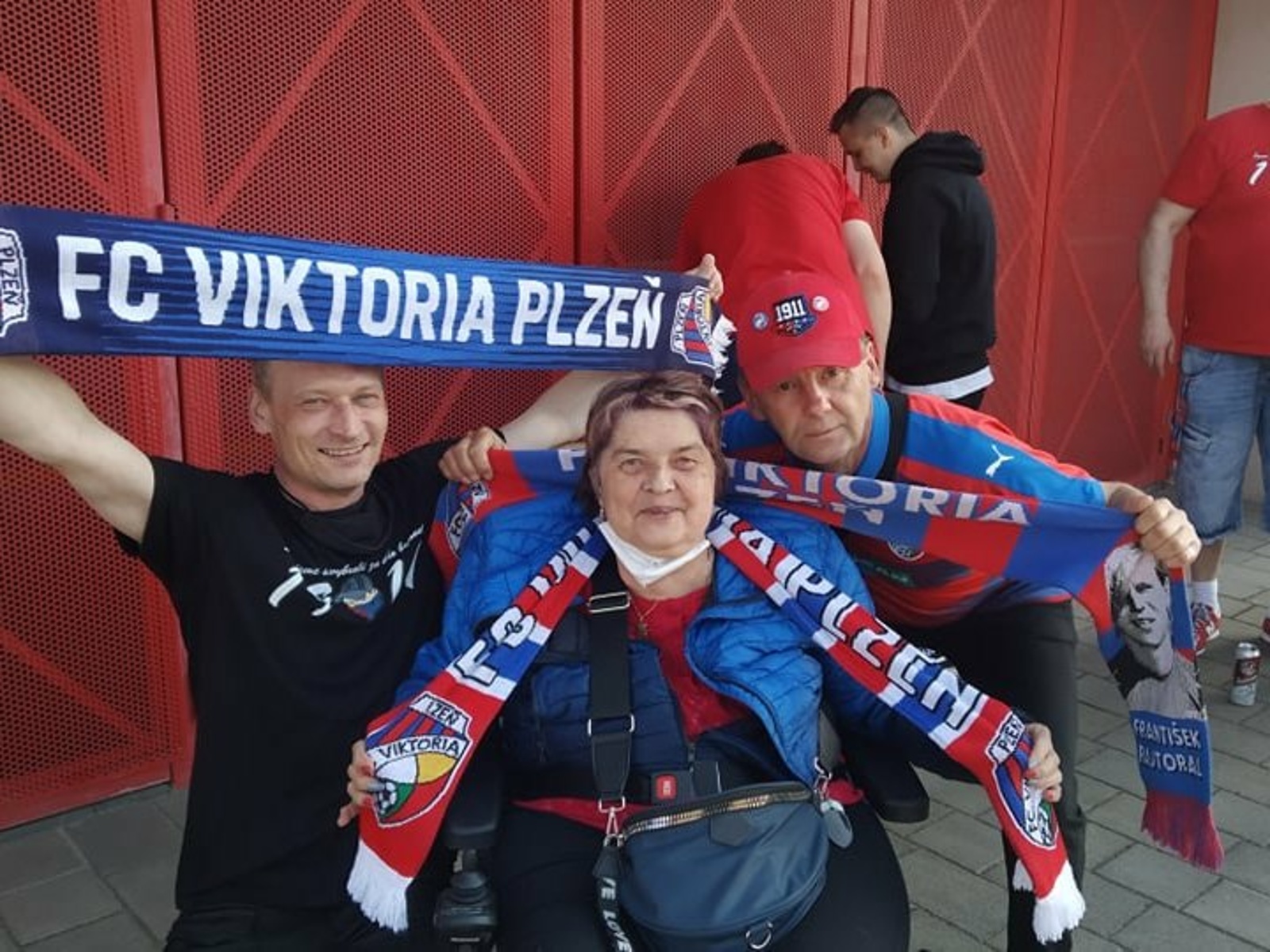 Viktoria je srdeční záležitost, říká plzeňská fanynka, se kterou se osud  nepáral - Plzeňský deník