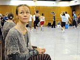 Choreografka Yelena Pankova při zkoušce baletu Raymonda v plzeňském Divadle J. K. Tyla. V sobotu je na programu premiéra