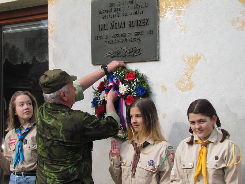 Oslavy výročí osvobození ve Dnešicích.