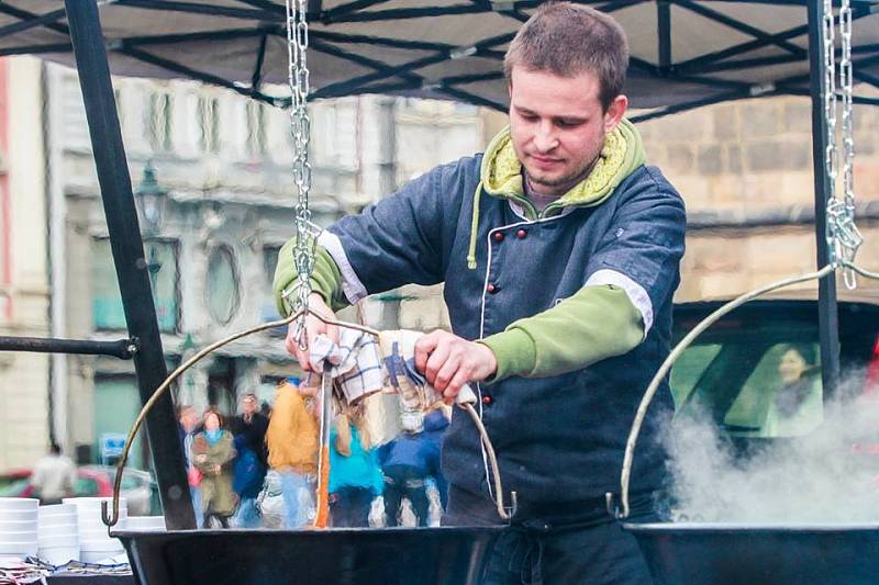 Festival polévky v Plzni.