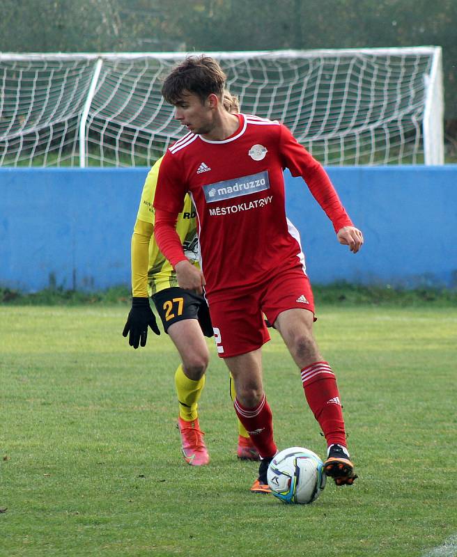 14. kolo FORTUNA divize A: SK Klatovy 1898 (červení) - ROBSTAV Přeštice (žlutí) 1:4 (1:4).