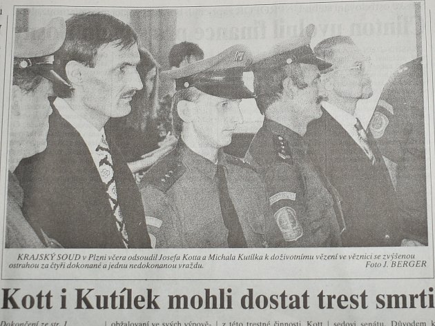 Kott a Kutílek - takto o jejich odsouzení Krajským soudem v Plzni referoval Plzeňský deník. Na druhém snímku je Kott u plzeňského soudu bezmála po 30 letech.