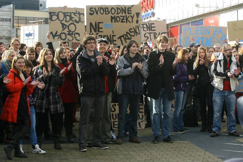 Protestní pochod studentů proti reformám vysokých škol