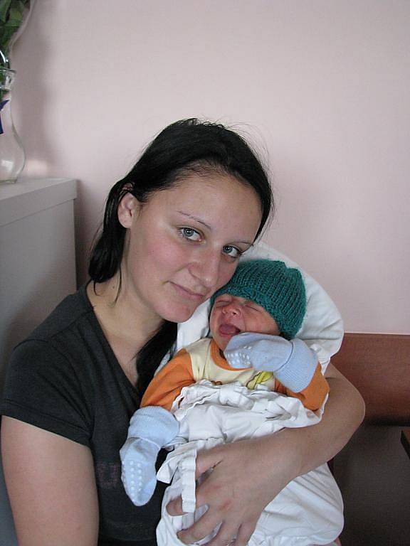Jakub (3,34 kg, 50 cm) se narodil 20. května v 10:45 v plzeňské fakultní nemocnici. Na světě svého prvorozeného syna přivítali maminka Kristýna Roučková a tatínek Pavel Bittmann z Nýřan