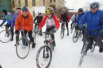 Úvodní  kilometry kalendářního roku 2011 absolvovali cyklisté v sobotu na Nový rok.  Cíl vyjížďky byl na plzeňském náměstí