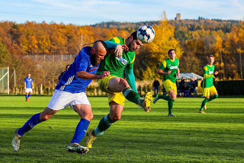 Fotbalisté TJ Sokol Plzeň-Černice (na archivním snímku fotbalisté v modrých dresech) porazili ve čtvrtečním utkání 2. kola Poháru PKFS plzeňský Slovan 3:2.