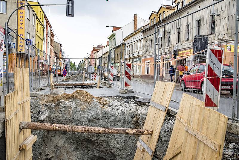 Stavební práce na Slovanské třídě v Plzni