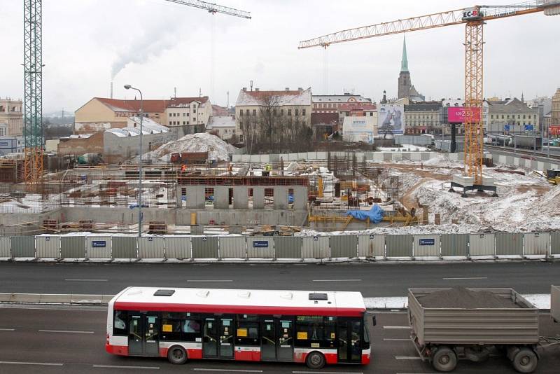 Výstavba divadla v Jízdecké ulici