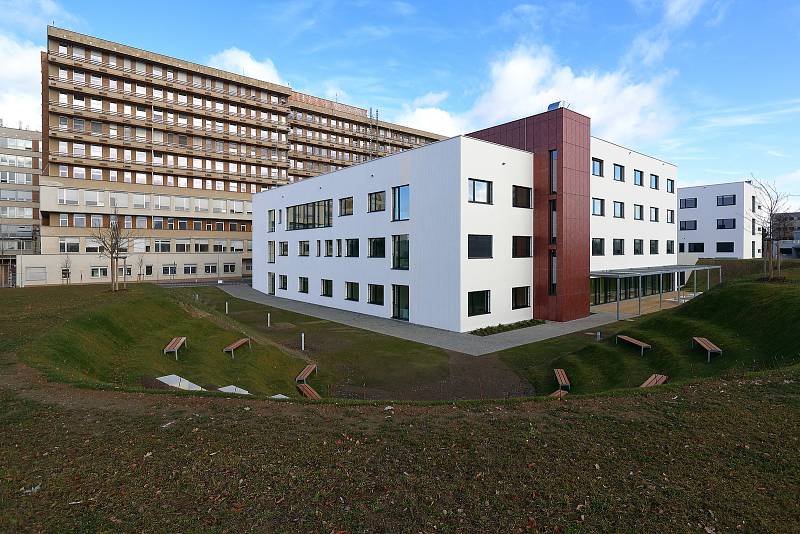 Nová Psychiatrická klinika ve FN Plzeň na Lochotíně byla slavnostně otevřena 22. 2. 2022.