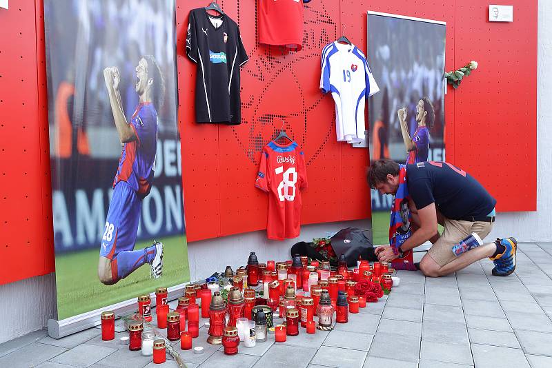 Pietní místo u stadionu FC Viktoria Plzeň