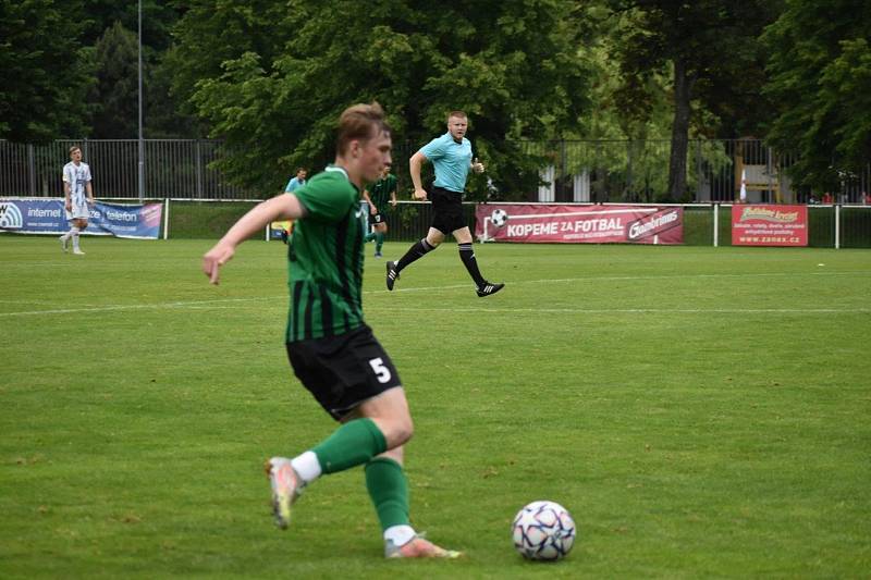 28. kolo I. A třídy: FC Rokycany B (zelení) - Slavoj Mýto B 5:2.