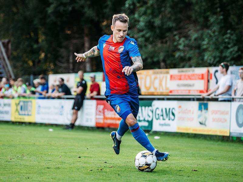 Plzeňský fotbalista Jan Sýkora v přípravném zápase s FC Botosani.