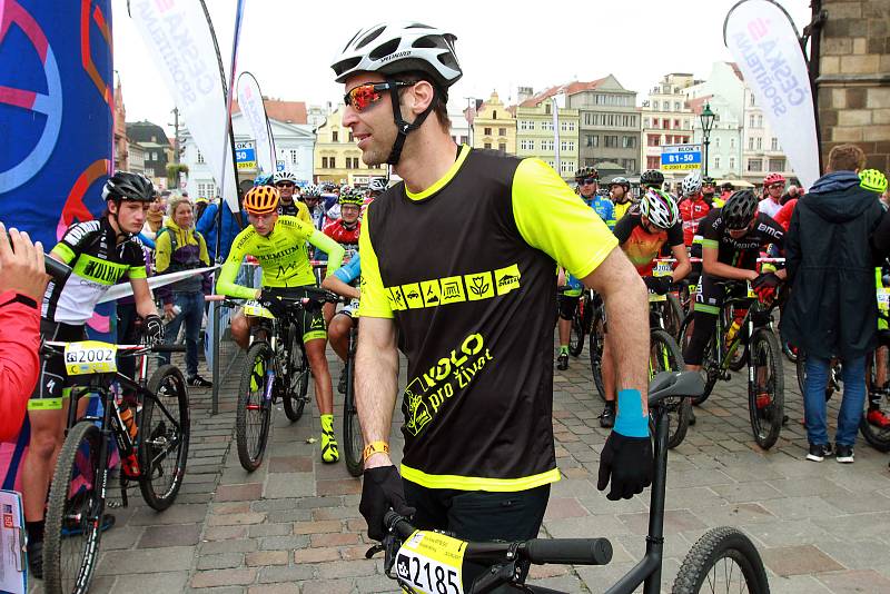 cyklistika závod Plzeňská padesátka série Kolo pro život start náměstí Republiky brankář Petr Čech