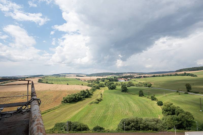 Druhé největší betonové silo v České republice je umístěno v Blovicích.