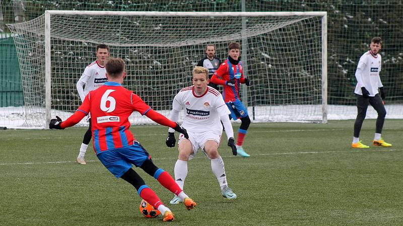 Zimní příprava, 21. ledna 2023: FC Viktoria Plzeň B - SK Klatovy 1898 (fotbalisté v bílých dresech) 7:1 (4:1).