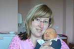 Evě a Jiřímu Školovým z Plzně se 13. května ve 13.05 hod. narodil ve FN prvorozený syn Dominik (3,40 kg, 50 cm). Novopečená maminka si pochvaluje, jak ji manžel úžasně pomohl při porodu