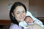 Kristýnka (2,95 kg, 49 cm), která se narodila 13. 5. ve 12.45 hod. ve FN, je prvorozená dcera Ivety Vavrochové a Roberta Lilova z Plzně