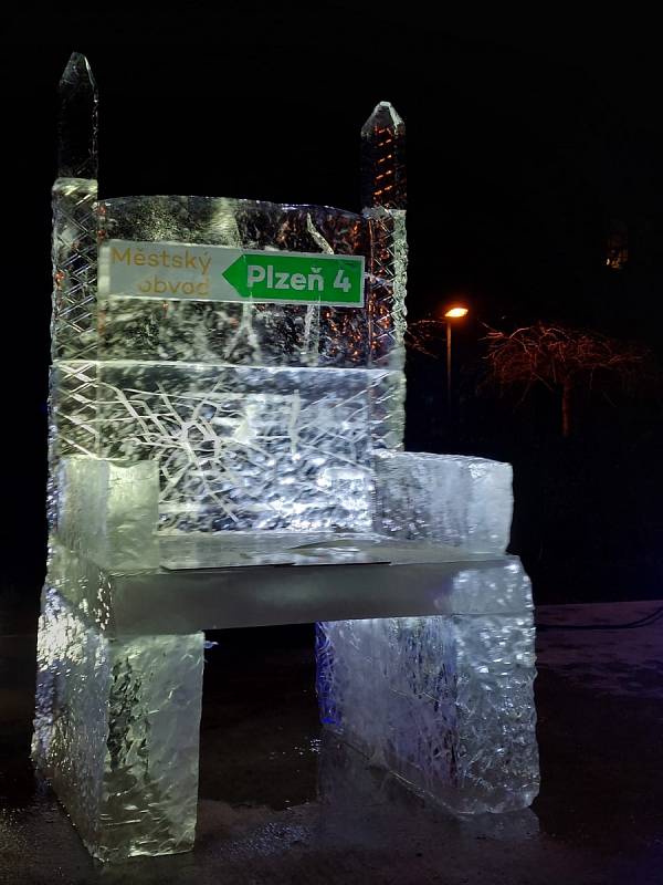 Habrmannův park v Plzni se stal výstavištěm ledových soch