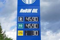 Ceny pohonných hmot na benzině Robin Oil v Plzni na Bílé Hoře 1. června.