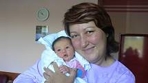 Karolínka (3,01 kg, 50 cm) se narodila 2. září ve 12.36 hod. ve FN v Plzni. Je to prvorozená dcera Pavlíny Šnebergerové a Bohumila Aleše z Plzně