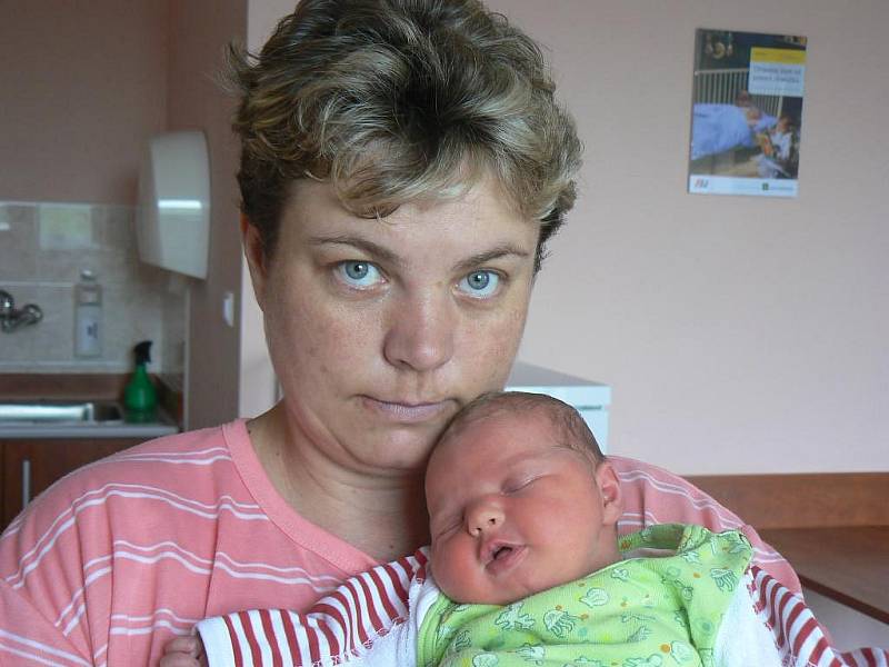 Mileně Lelkové a Miloši Klikovi ze Stýskal se 7. září čtyři minuty po půlnoci narodila ve FN v Plzni dcera Kristýnka (3,47 kg, 50 cm). Na sestřičku se těší dva sourozenci – Patrik (13 let) a Renata (téměř 12)