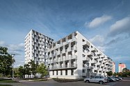 Mezi oceněnými projekty při vyhlášení České ceny architektury 2020 byl i bytový dům v Plzni na Sylvánu, získal Cenu společnosti Vekra za dostupné bydlení s nadčasovou perspektivou.