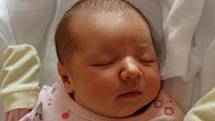 Emma Kočovská se narodila 3. srpna ve 4:00 mamince Angelině a tatínkovi Jaroslavovi z Plzně. Po příchodu na svět ve Fakultní nemocnici v Plzni na Lochotíně vážila prvorozená dcerka 3680 gramů a měřila 51 centimetrů.