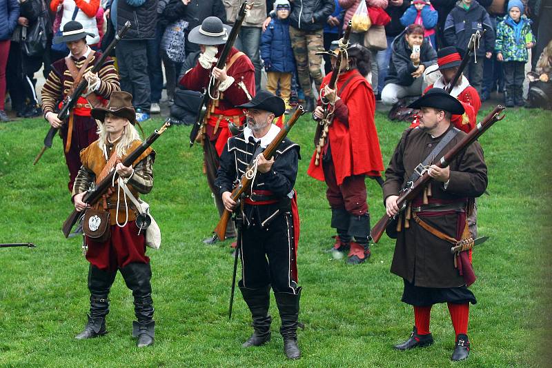 Rekonstrukce události z roku 1618 - dobytí města Plzně stavovskými vojsky.