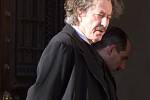 V Plzni natáčel slavný oscarový herec Geoffrey Rush, který v seriálu ztvární geniálního fyzika Alberta Einsteina.