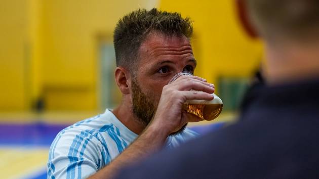 Futsalový zápas mistrů, 2. června 2023: futsalisté SK Interobal Plzeň - házenkáři Talent Týmu Plzeňského kraje 5:5.