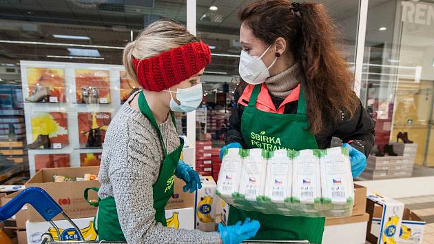 Plzeň, Bory, Tesco, Kaufland, sbírka potravin