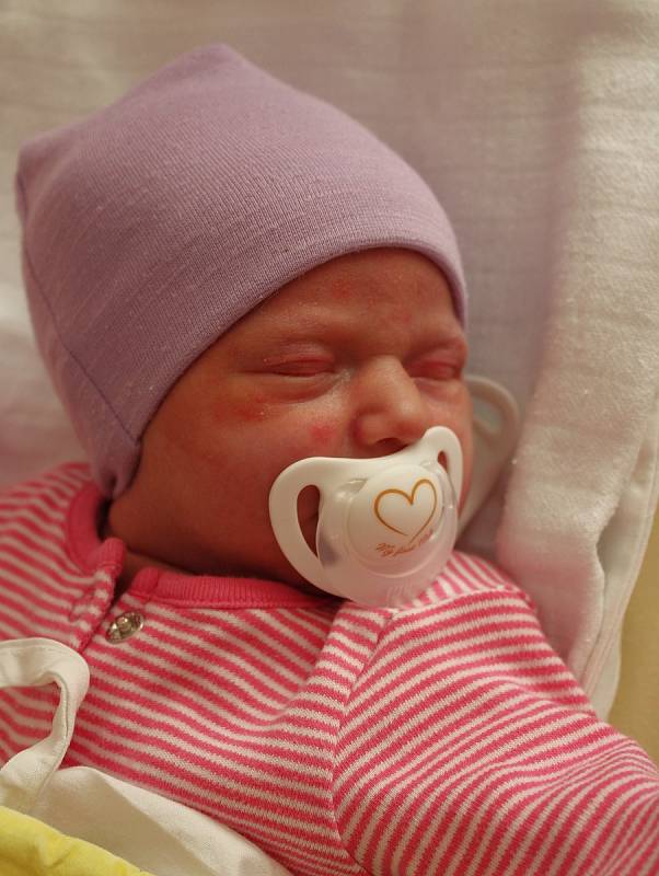 Andrea Bílá se narodila v plzeňské porodnici FN na Lochotíně mamince Andree a tatínkovi Tomášovi z Líní. Po narození vážila sestřička tříletého Tomáška 3050 gramů a měřila 51 centimetrů.