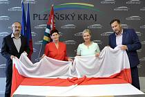 Na krajském úřadě vlaje vlajka Běloruska