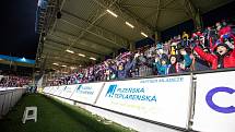 Do hlediště fotbalových stadionů mohlo po čase zase víc fanoušků, ligový zápas Viktorie Plzeň s Pardubicemi sledovalo 6184 diváků. A po utkání se radovali z výhry svého celku 4:0.