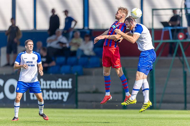 Z archivu: Fotbalisté plzeňské Viktorie prohráli na Admiře 1:3.