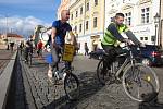 Centrem Plzně projelo na 300 cyklistů