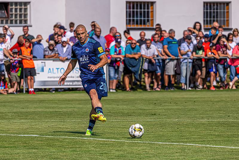 FC Viktoria Plzeň (bílí) - ŠK Slovan Bratislava 3:1.