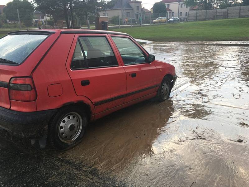 Následky silného deště ve Šťáhlavech