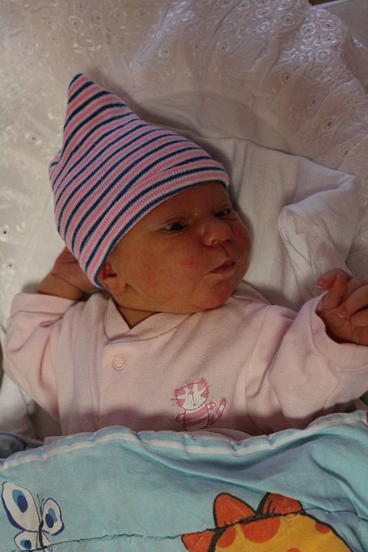 Kateřina Hrubá (3590 g, 52 cm) se narodila 30. října v 16:39 v plzeňské Fakultní nemocnici. Rodiče Michaela a Martin z Borovna věděli dopředu, že devítiletá Markéta bude mít sestřičku.