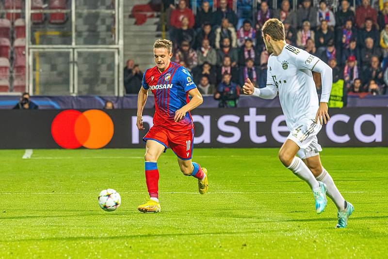 Fotbalisté Viktorie Plzeň podlehli v dalším utkání Ligy mistrů na domácím hřišti Bayernu Mnichov 2:4.