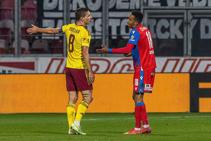 Série neporazitelnosti fotbalistů Viktorie Plzeň skončila po 35 zápasech, v sobotu prohráli v 15. kole FORTUNA:LIGY doma s pražskou Spartou 0:1.